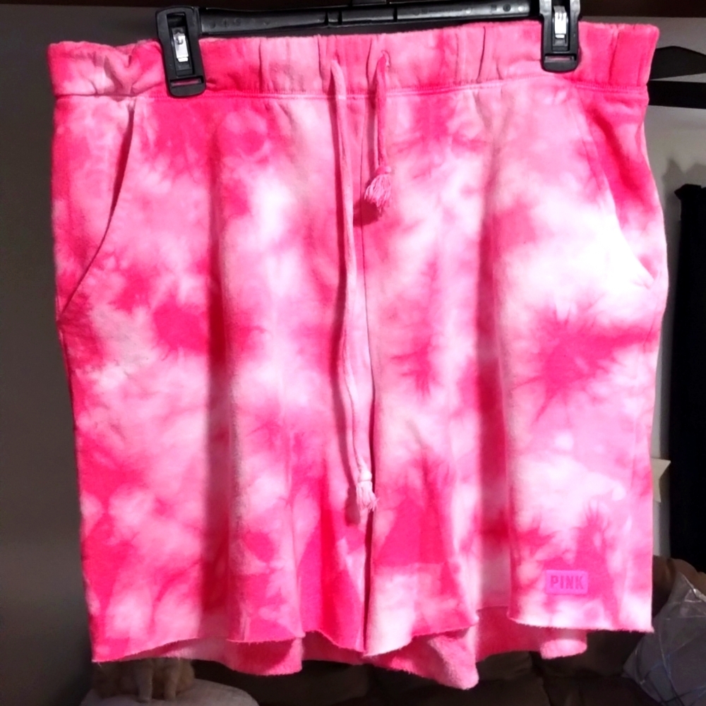 Victoria Secret PINK SWEAT SHORTS size LG